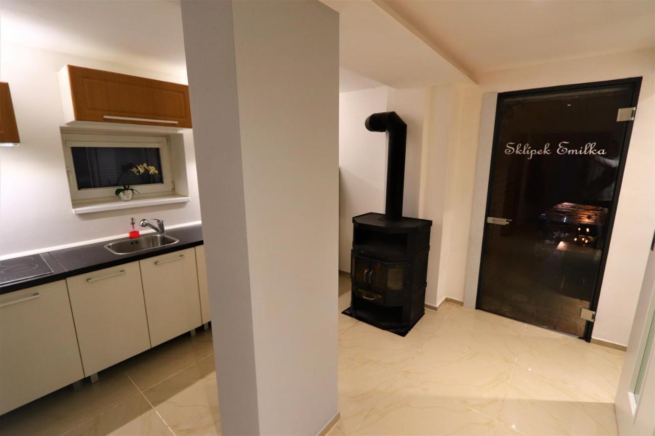 Apartamento Sklípek Emilka Mutěnice Exterior foto